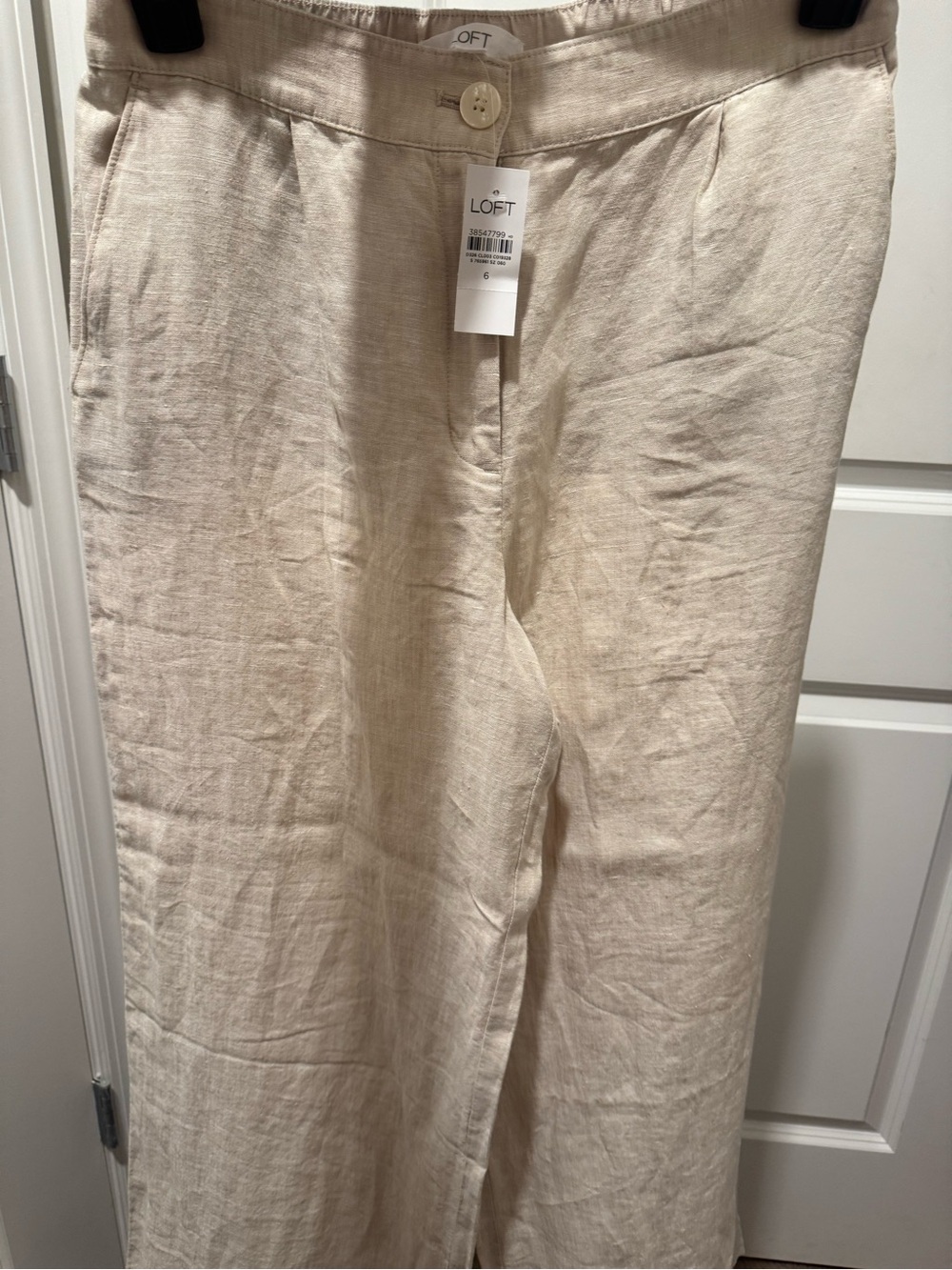 LOFT woman’s  Cream Linen-Blend Chinos